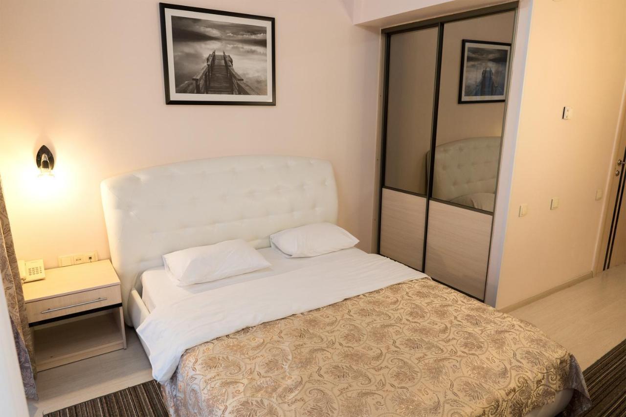 Staybridge Mini-Hotel In Most City Panoramic River View Dnipro Bagian luar foto