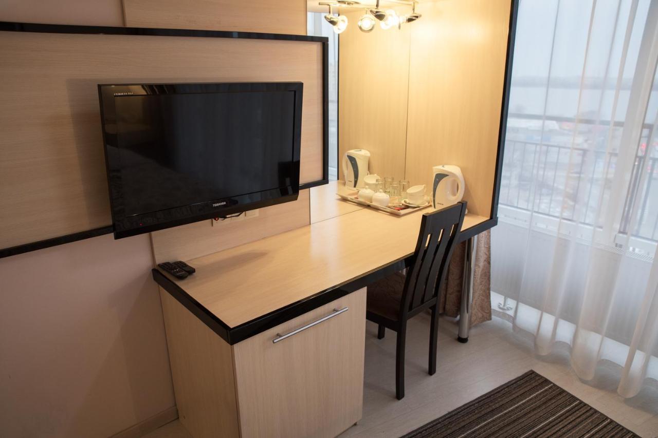 Staybridge Mini-Hotel In Most City Panoramic River View Dnipro Bagian luar foto